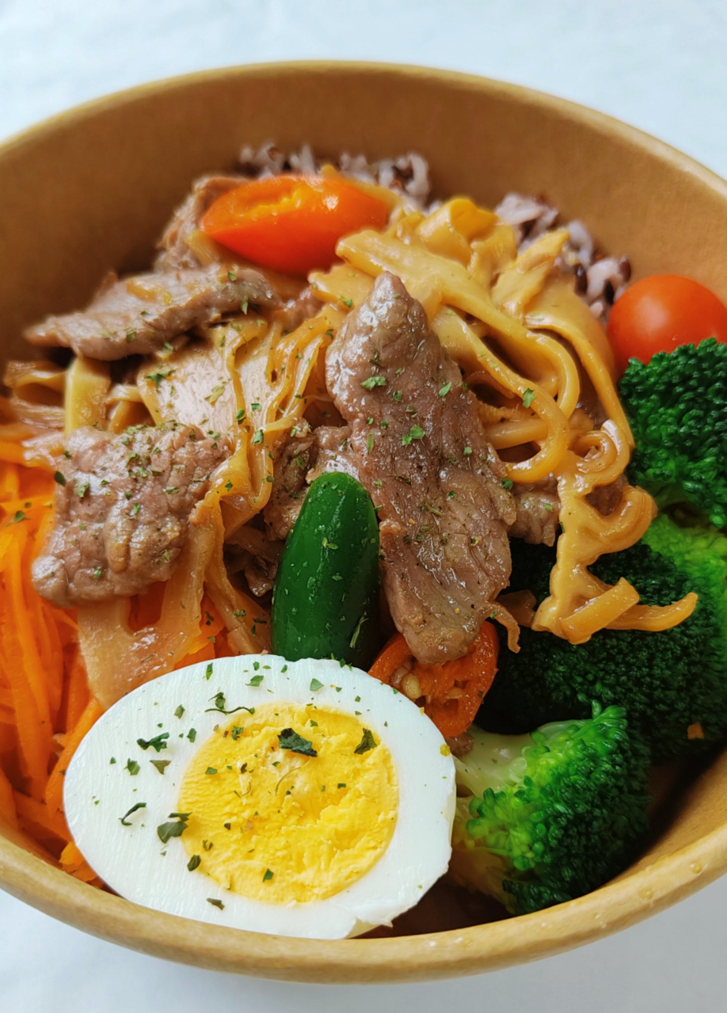【周二B餐】鲜笋嫩牛肉能量碗 (紫米藜麦饭)